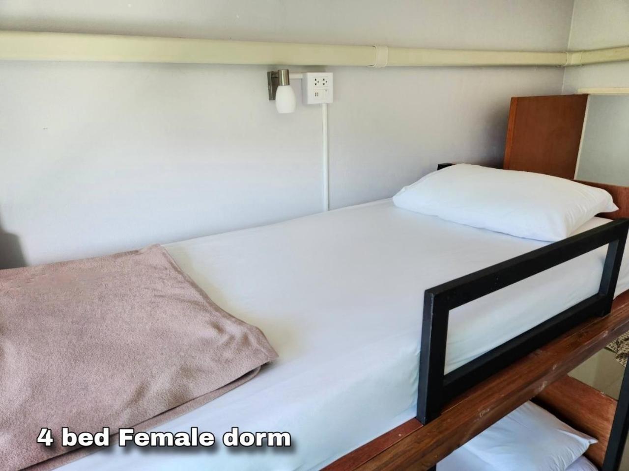 Theppahrak Hostel Khaolak Khao Lak Quarto foto