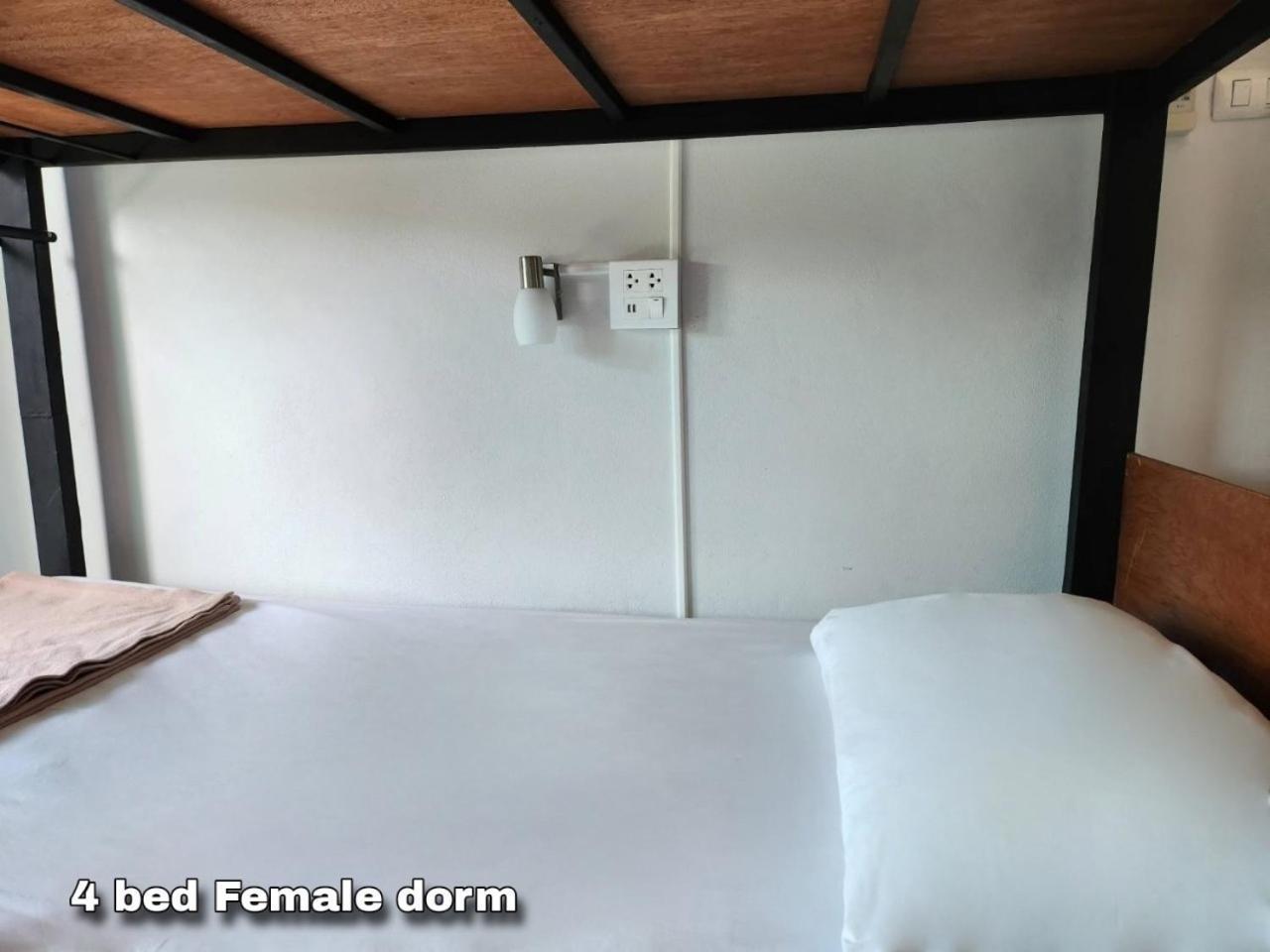 Theppahrak Hostel Khaolak Khao Lak Quarto foto